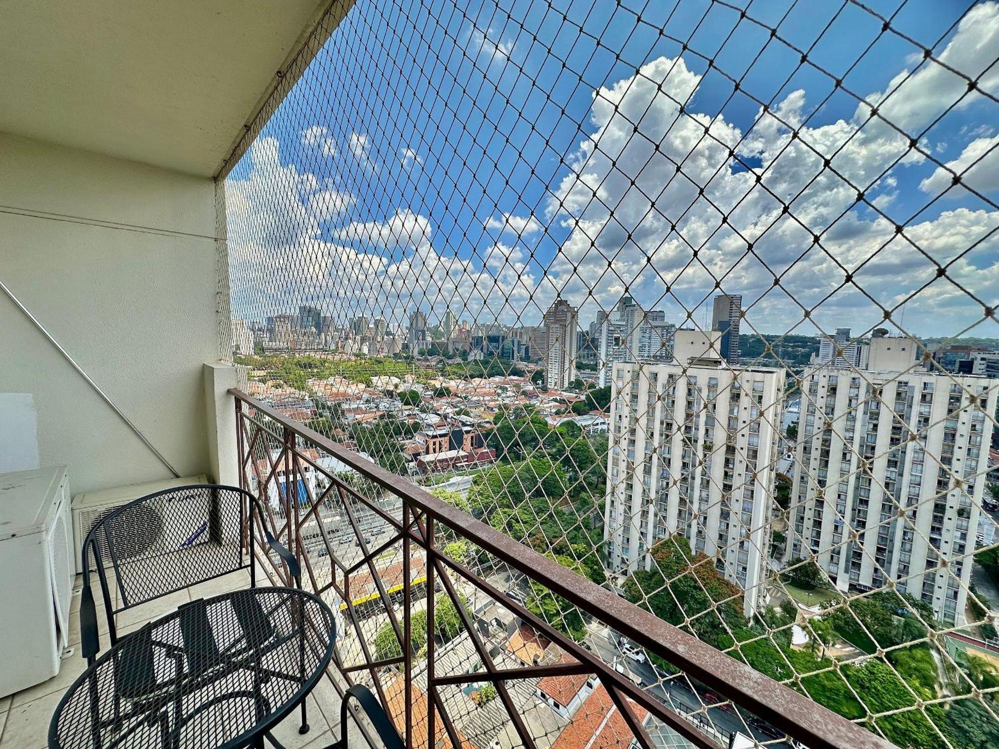 Long Alvorada - Olimpia Apartment Sao Paulo